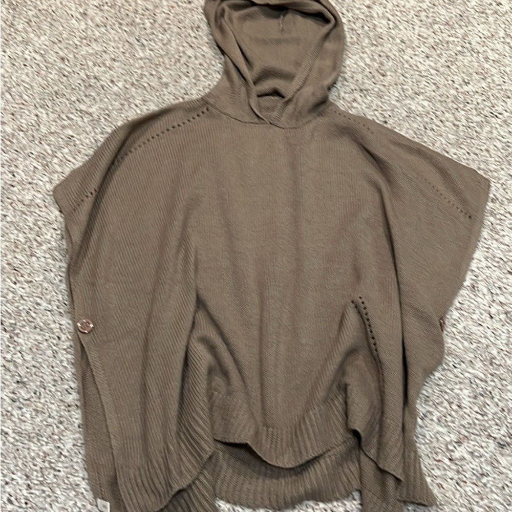 Three Knit bat-wing sleeved Sweaters - Gray, Tan, Black, OS - Picture 2 of 3